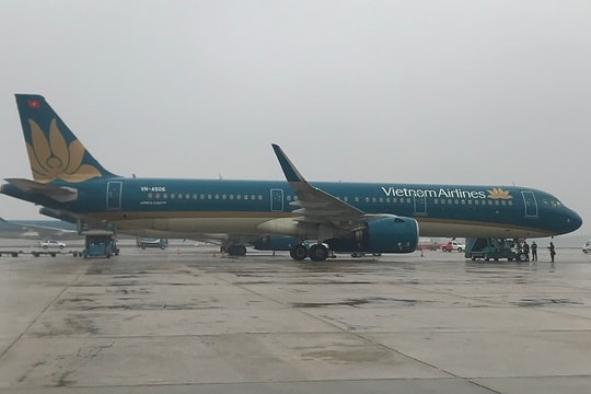 Nhiều chuyến bay điều chỉnh giờ để tránh bão Ragasa