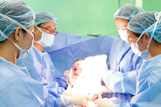 Phụ nữ TP HCM sinh con ít nhất cả nước