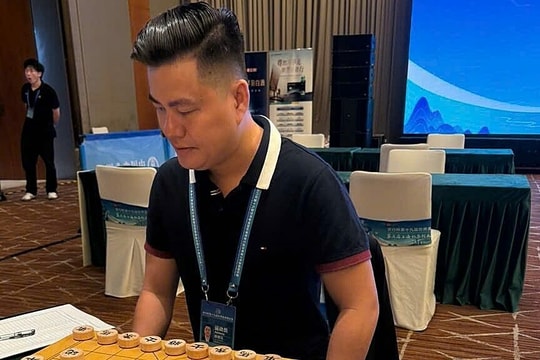 Lại Lý Huynh vào chung kết cờ tướng thế giới