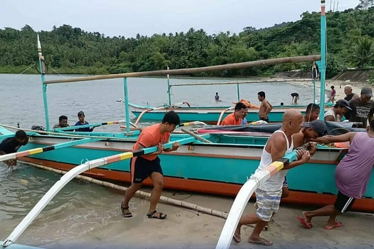 Philippines đề phòng nguy cơ lũ lụt, lở đất vì bão Bualoi