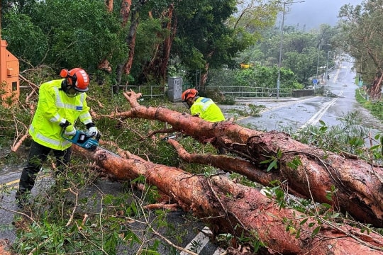 Cách Hong Kong hạn chế thiệt hại từ siêu bão Ragasa