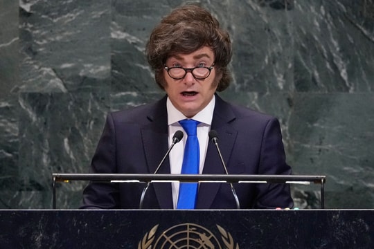 Tổng thống Argentina ca ngợi ông Trump 'cứu thế giới khỏi thảm họa'