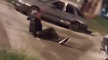 Gia chủ buộc chân tên trộm vào ôtô kéo lê 200 m