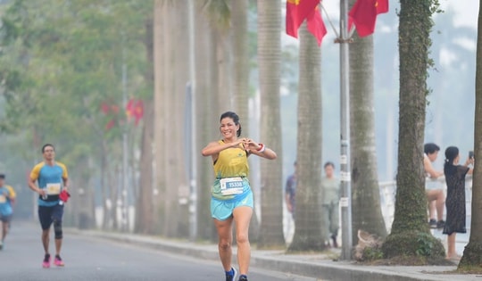 Run For Love 2025 - Sải bước khác biệt, chạm thu Hà Nội