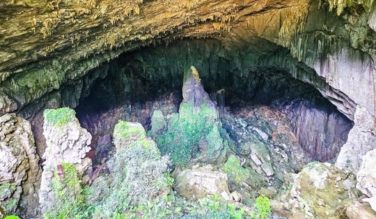 Có một "Sơn Đoòng" đẹp nao lòng giữa đại ngàn Pù Luông