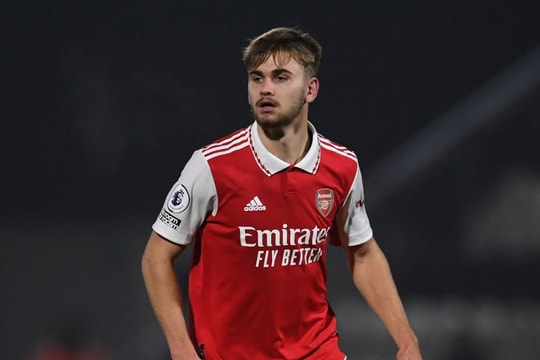 Cựu cầu thủ Arsenal cứu bóng bị chấn thương sọ não, qua đời ở tuổi 21