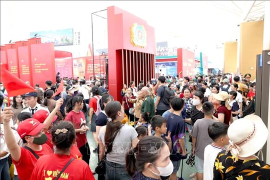 Thủ tướng Chính phủ yêu cầu khẩn trương tổ chức Hội chợ mùa Thu năm 2025