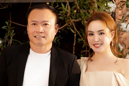 Vy Oanh: 'Chồng trông con cho tôi đi hát'