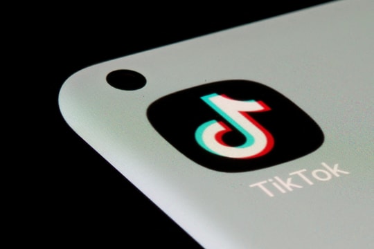 Ông Trump ký sắc lệnh bán TikTok Mỹ