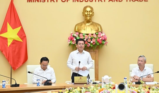 Thị trường điện cạnh tranh: Ai không đồng thuận phải đứng sang một bên