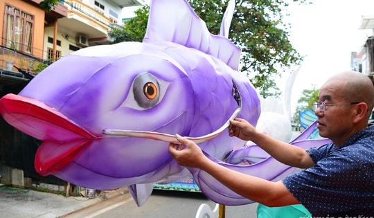 Hai thập kỷ rực rỡ ánh đèn của nghệ nhân Phạm Ngọc Toán