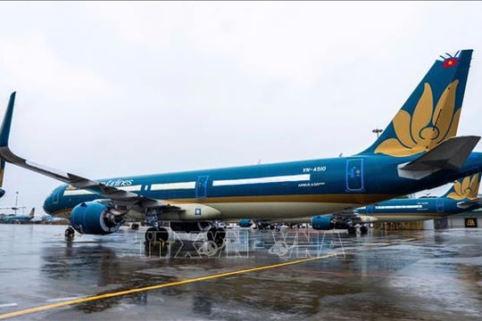 Ứng phó bão số 10: Đóng cửa 4 sân bay từ ngày 28/9