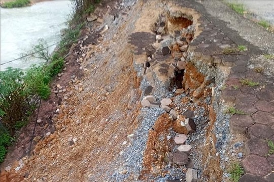 Nguy cơ lũ quét, sạt lở đất ở 5 tỉnh Trung Bộ