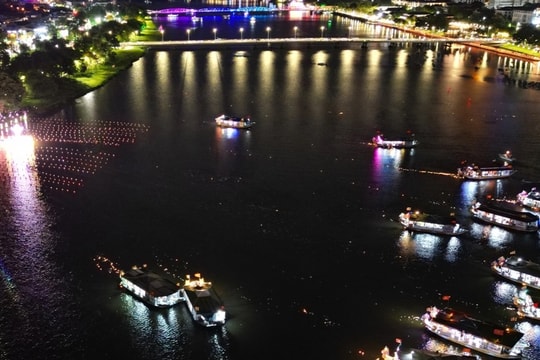 Đưa thuyền du lịch chạy bằng điện xuống sông Hương, kết nối các điểm di sản