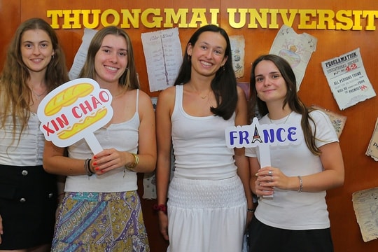 Dự kiến cho sinh viên quốc tế ở Việt Nam làm thêm 20 giờ/tuần