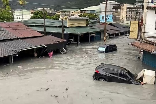 Lỗ hổng trong thảm họa vỡ hồ giữa bão Ragasa ở Đài Loan