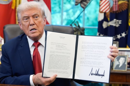 Tòa tối cao Mỹ cho phép ông Trump đóng băng 4 tỷ USD viện trợ nước ngoài