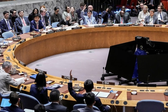 Hội đồng Bảo an bác đề xuất hoãn trừng phạt Iran