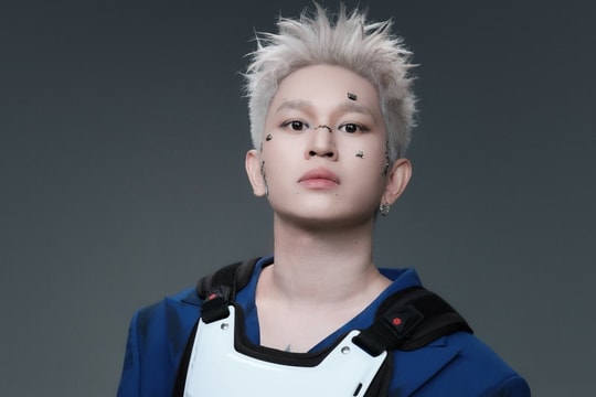 Khi B Ray ồn ào và chiêu trò