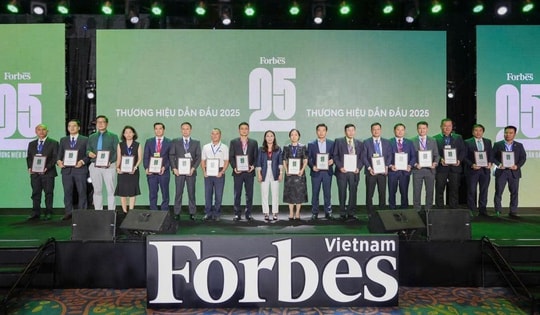 VRG được vinh danh Top 25 Thương hiệu công ty niêm yết dẫn đầu 2025