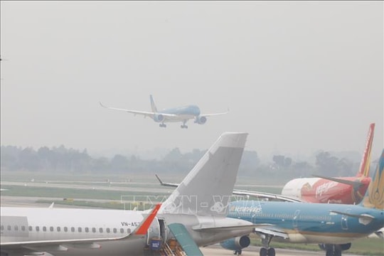 Bão số 10: Dự kiến mở cửa sân bay Đồng Hới và Thọ Xuân vào ngày mai 29/9