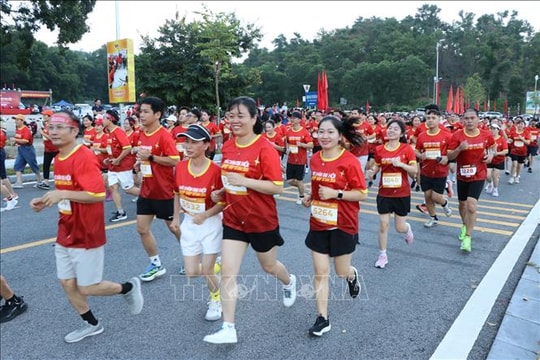 Giải chạy 'Bước chân Đại hội - Nhịp đập di sản 2025'