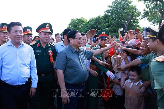 Thủ tướng Phạm Minh Chính dự lễ khánh thành cầu Phong Châu mới