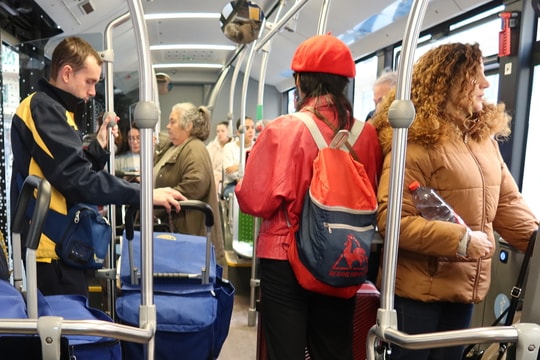 Kinh nghiệm tránh bị móc túi khi đi du lịch