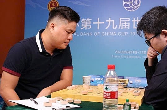 Báo Trung Quốc: 'Lại Lý Huynh đã không vô địch nếu có Vương Thiên Nhất'