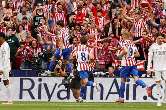 Real thảm bại ở derby Madrid