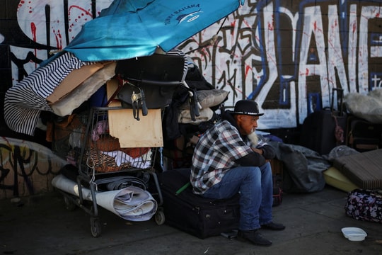 Doanh nhân tung tiền giải bài toán vô gia cư ở California