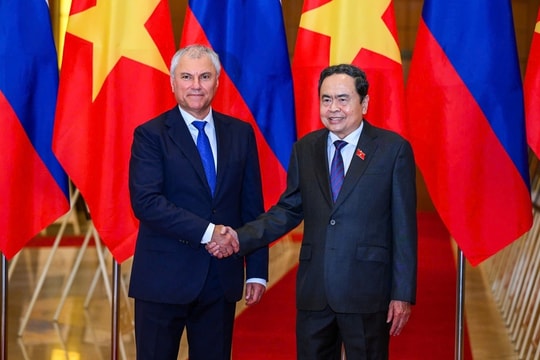 Chủ tịch Duma Quốc gia Nga thăm Việt Nam