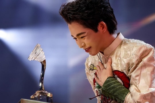 Đức Phúc: 'Tôi dành 1 tỷ làm từ thiện'