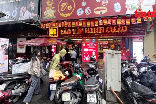 Giá vàng tăng mạnh lên mức 136 triệu đồng/lượng