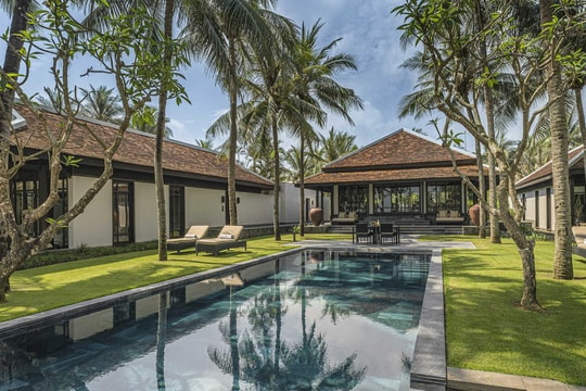 10 khách sạn năm sao tốt nhất Việt Nam 2025