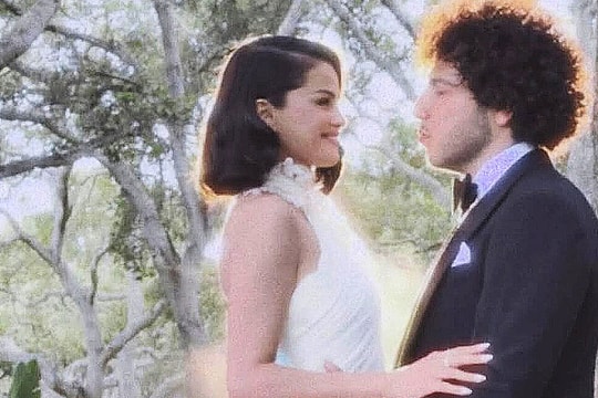 Nước mắt và nụ cười ở lễ cưới Selena Gomez