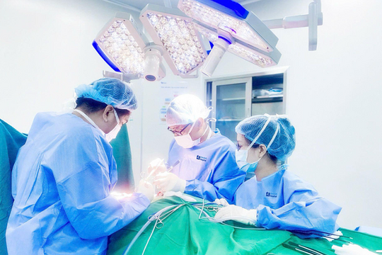 Ung thư tuyến giáp di căn hạch cổ