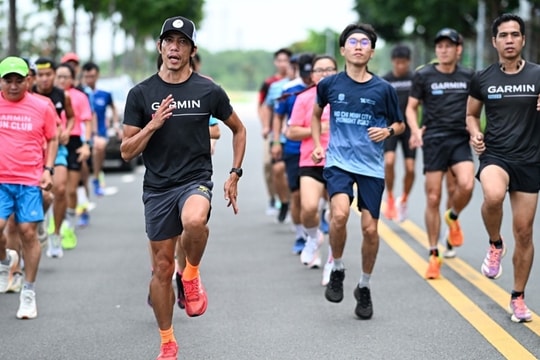 Chinh phục 10km dưới 50 phút theo giáo án HLV Garmin