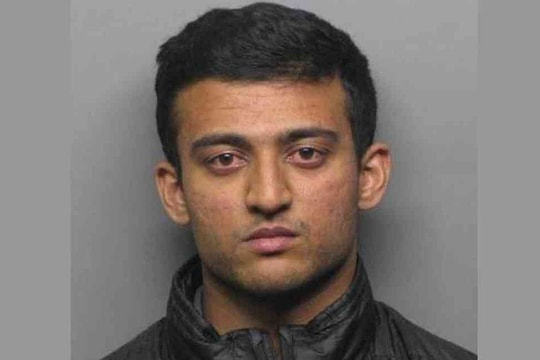 Kẻ săn lùng tội phạm ấu dâm