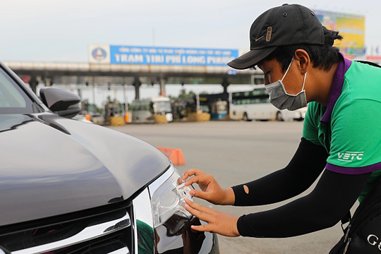 VETC hỗ trợ chủ xe chuyển đổi tài khoản giao thông