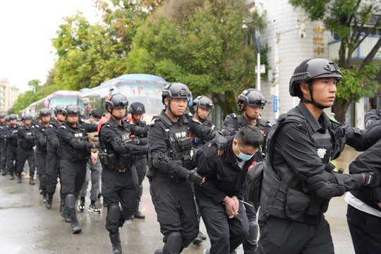 Trung Quốc tử hình 16 thành viên băng đảng điều hành trung tâm lừa đảo