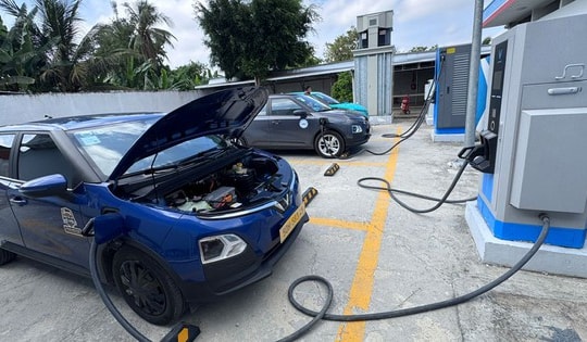 V-Green của tỉ phú Phạm Nhật Vượng đề xuất không áp giá điện khung giờ cao điểm với trạm sạc