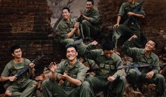 'Mưa đỏ' rời rạp với kỷ lục doanh thu hơn 713 tỷ đồng