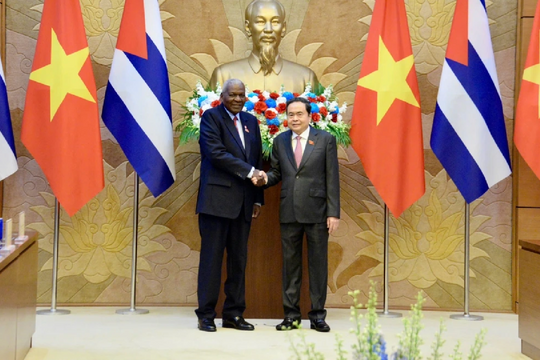 Chủ tịch Quốc hội Trần Thanh Mẫn hội đàm với Chủ tịch Quốc hội Cuba