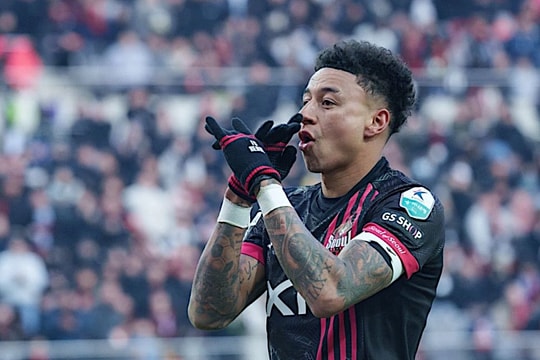 Cựu sao Man Utd giúp CLB Hàn Quốc thắng đậm đội mạnh nhất Đông Nam Á