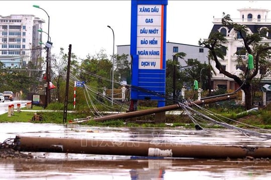 Hơn 1,8 triệu khách hàng của Điện lực miền Bắc đã có điện trở lại