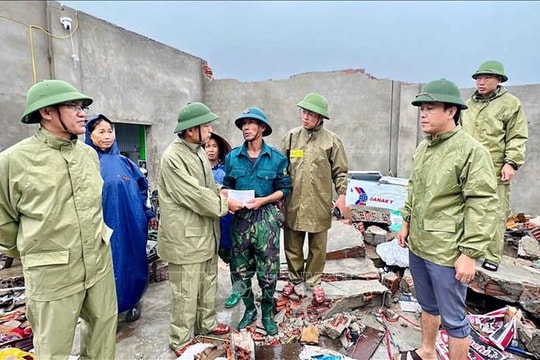 Dồn lực tập trung khắc phục thiệt hại, hỗ trợ vật tư, hóa chất, giống cây trồng sau bão, lũ