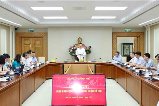 Hội nghị giao ban cộng tác viên dư luận xã hội Đảng ủy Chính phủ