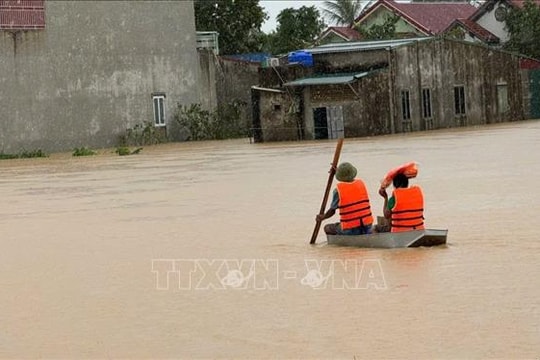 Bão số 10 gây thiệt hại nặng nề về người và tài sản tại Thanh Hoá
