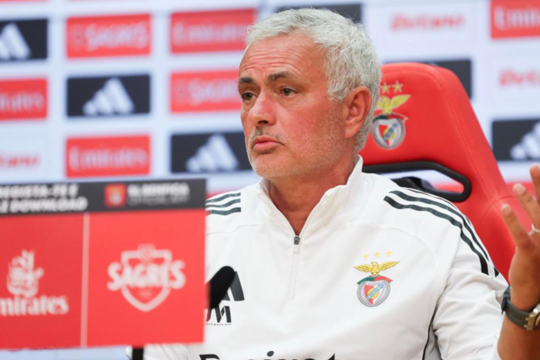 Mourinho: 'Trước đây tôi ích kỷ hơn, giờ tôi vị tha hơn'